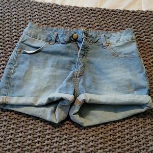 light wash jean shorts